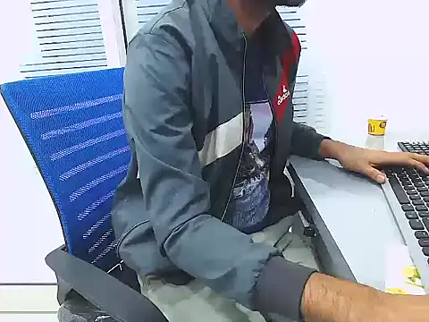 Snapshot of rahulkajuuu0909 chatting on December 2025 02:11:01 PM rahulkajuuu0909 online show from December 2025 02:11:01 PM