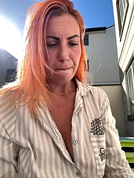 YNA ELLA online show from October 2025 10:45:01 AM