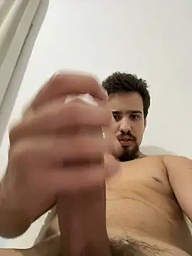 Snapshot of zJaulin chatting on February 2025 12:58:01 AM zJaulin online show from February 2025 12:58:01 AM