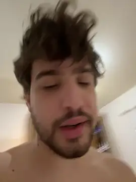 Snapshot of zJaulin chatting on November 2025 04:41:02 PM zJaulin online show from November 2025 04:41:02 PM