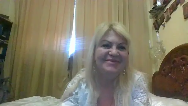 Snapshot of Heidi-Helga chatting on November 2025 04:44:02 AM Heidi-Helga online show from November 2025 04:44:02 AM