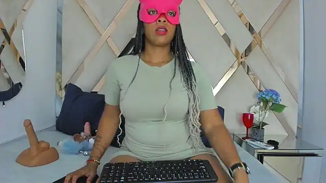 Snapshot of cataleyaxht chatting on October 2025 12:17:01 PM cataleyaxht online show from October 2025 12:17:01 PM