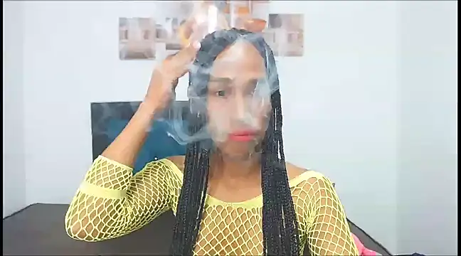 Snapshot of red_veltet chatting on February 2025 11:55:01 AM red veltet online show from February 2025 11:55:01 AM