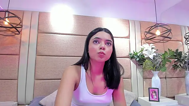 AriaAlvarado  online show from September 2025 08:09:01 PM
