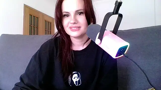 Della Ideal online show from February 2025 02:09:02 PM