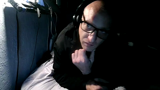 PornStro921 online show from October 2025 08:20:01 PM