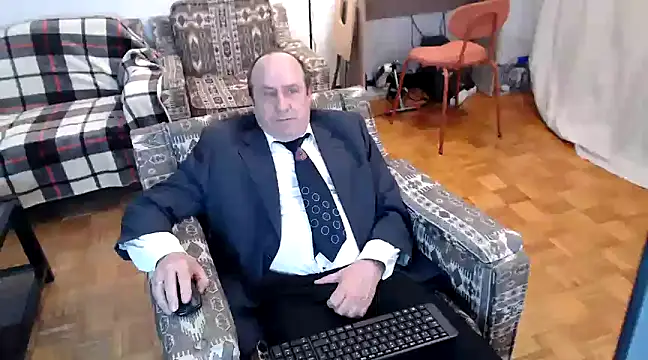 Snapshot of masterboy50 chatting on February 2025 05:53:02 PM masterboy50 online show from February 2025 05:53:02 PM