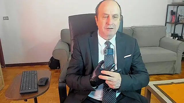 Snapshot of masterboy50 chatting on November 2025 07:27:01 PM masterboy50 online show from November 2025 07:27:01 PM