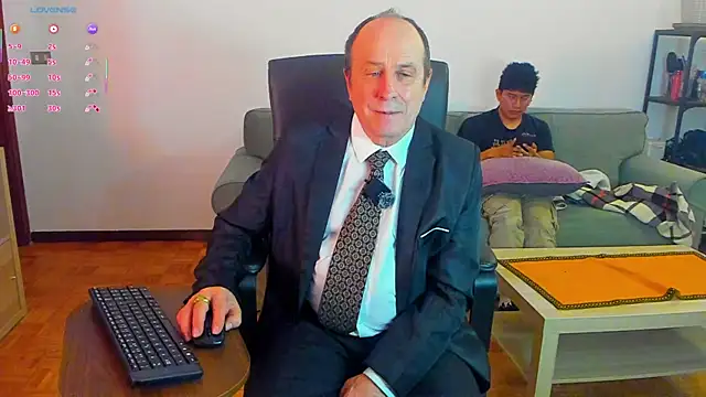 Snapshot of masterboy50 chatting on December 2025 07:32:01 PM masterboy50 online show from December 2025 07:32:01 PM