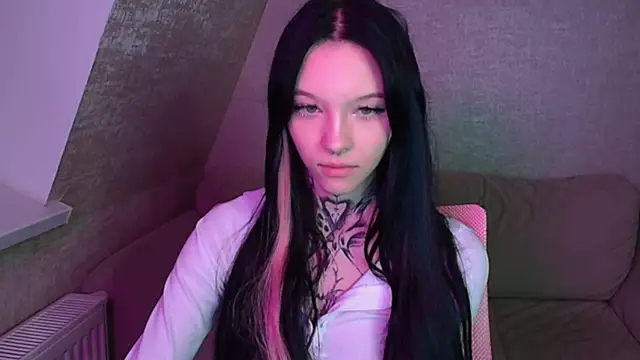 Snapshot of mefwhore chatting on March 2025 06:56:01 PM mefwhore online show from March 2025 06:56:01 PM