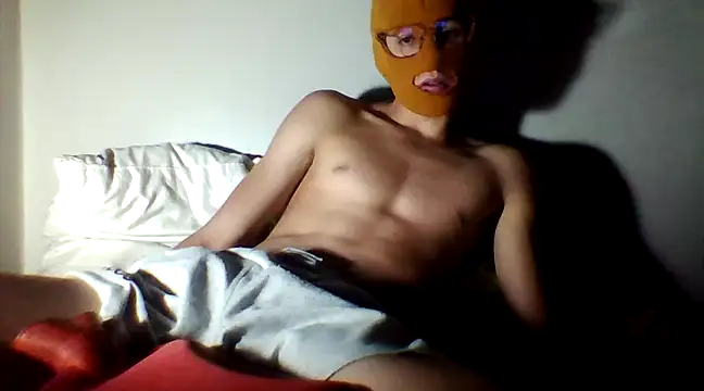 Snapshot of DaGP222 chatting on March 2025 05:02:01 AM DaGP222 online show from March 2025 05:02:01 AM