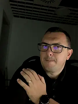 Mike8523 online show from October 2025 04:20:02 AM