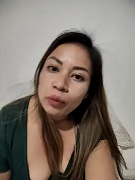 Snapshot of BellaMex89 chatting on March 2025 04:43:01 AM BellaMex89 online show from March 2025 04:43:01 AM