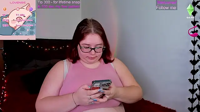 Snapshot of Lily_lu_one chatting on October 2025 10:01:01 AM Lily lu one online show from October 2025 10:01:01 AM