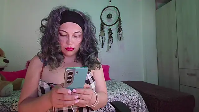 Victoria Lover online show from October 2025 03:54:02 AM