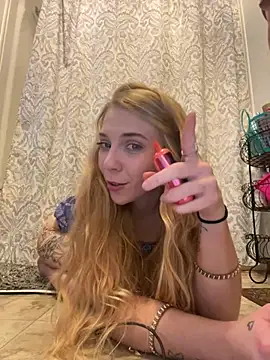 qtkayyzzxoxo online show from March 2025 10:48:02 PM