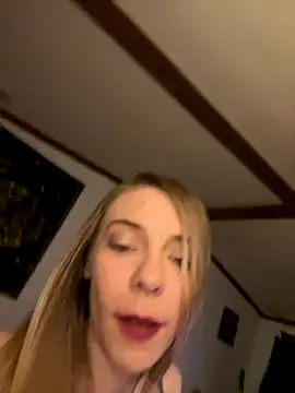 qtkayyzzxoxo online show from November 2025 07:31:01 AM