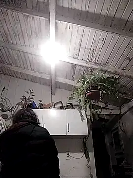 Fellyna online show from October 2025 05:58:02 PM