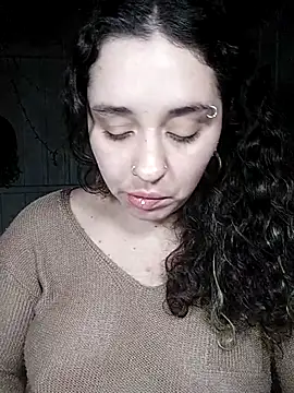 Fellyna online show from November 2025 03:58:01 PM