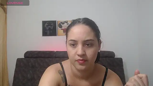 Anthonela Queen online show from March 2025 02:42:02 PM