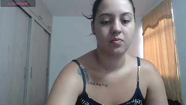 Anthonela Queen online show from September 2025 12:49:02 PM