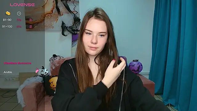 Snapshot of ElenaOconar chatting on November 2025 06:47:01 AM ElenaOconar online show from November 2025 06:47:01 AM