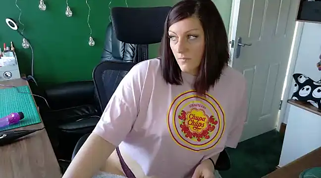 CurvyNolaMILFx online show from March 2025 10:47:01 AM