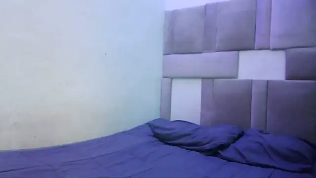 Snapshot of pocahontasoriginal chatting on September 2025 04:12:01 PM pocahontasoriginal online show from September 2025 04:12:01 PM