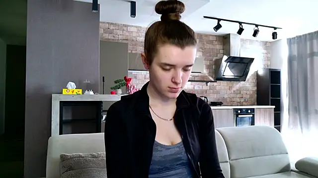 misssparky online show from March 2025 07:31:01 AM