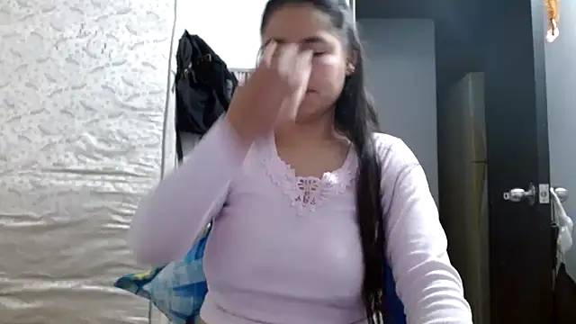 Snapshot of Escarcha-blue chatting on October 2025 11:26:02 PM Escarcha-blue online show from October 2025 11:26:02 PM