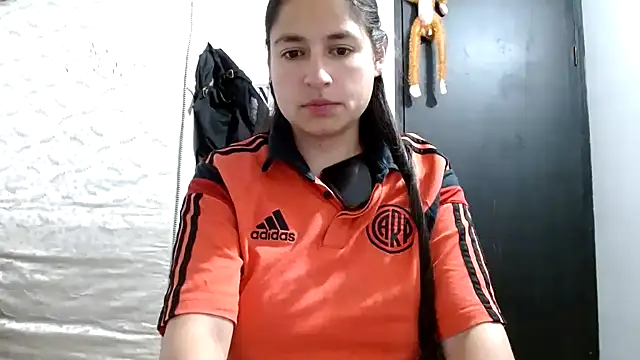 Snapshot of Escarcha-blue chatting on October 2025 11:05:02 PM Escarcha-blue online show from October 2025 11:05:02 PM