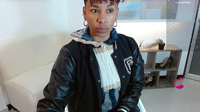 Snapshot of anahi_macys chatting on September 2025 10:52:01 AM anahi macys online show from September 2025 10:52:01 AM