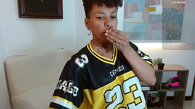 Snapshot of anahi_macys chatting on October 2025 10:46:02 AM anahi macys online show from October 2025 10:46:02 AM