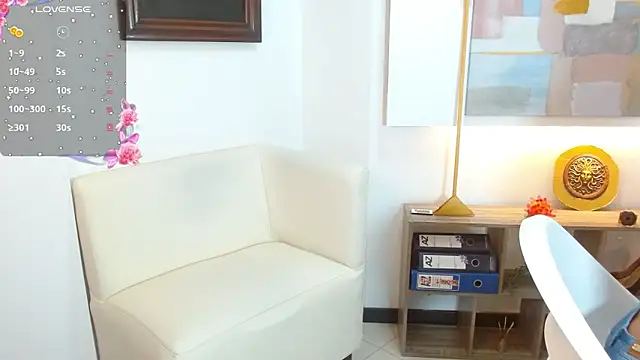 Snapshot of anahi_macys chatting on October 2025 10:41:01 AM anahi macys online show from October 2025 10:41:01 AM