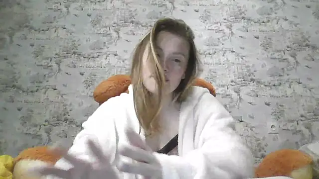 Eveline May online show from February 2025 05:26:02 PM