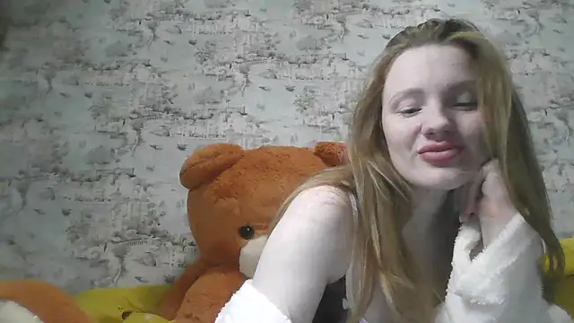 Eveline May online show from February 2025 03:04:02 PM