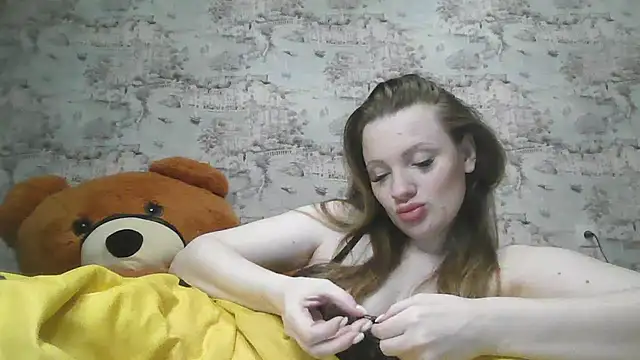 Eveline May online show from March 2025 08:54:01 PM