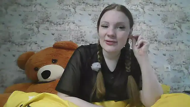 Eveline May online show from March 2025 03:13:02 PM