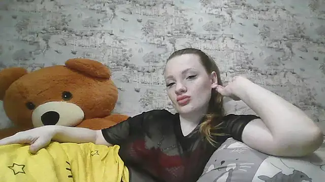 Eveline May online show from March 2025 09:56:01 PM