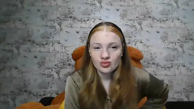 Eveline May online show from September 2025 02:08:02 PM