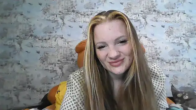Eveline May online show from September 2025 01:03:01 PM