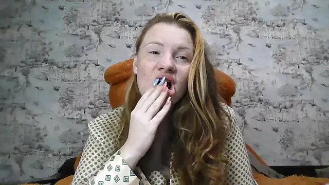 Snapshot of Eveline_May chatting on October 2025 04:20:02 PM Eveline May online show from October 2025 04:20:02 PM