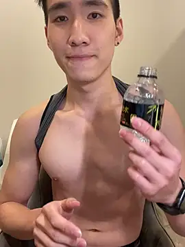 Snapshot of Hon1069 chatting on March 2025 12:19:02 PM Hon1069 online show from March 2025 12:19:02 PM