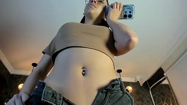 Snapshot of zephyra-angels chatting on October 2025 04:10:01 AM zephyra-angels online show from October 2025 04:10:01 AM