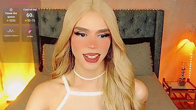 Snapshot of Dalila_moan chatting on September 2025 01:05:02 AM Dalila moan online show from September 2025 01:05:02 AM