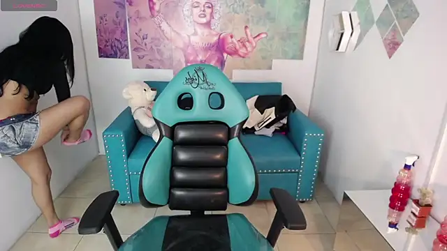 Sarah evansm online show from September 2025 07:27:01 PM