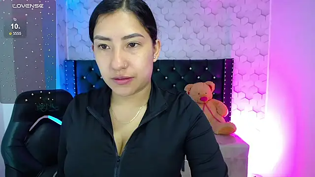 Sarah evansm online show from October 2025 03:21:02 PM