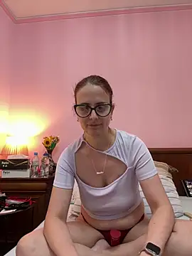 Snapshot of NataKitten chatting on March 2025 10:13:02 PM NataKitten online show from March 2025 10:13:02 PM
