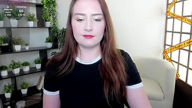 LinaFlawless online show from November 2025 02:21:02 AM