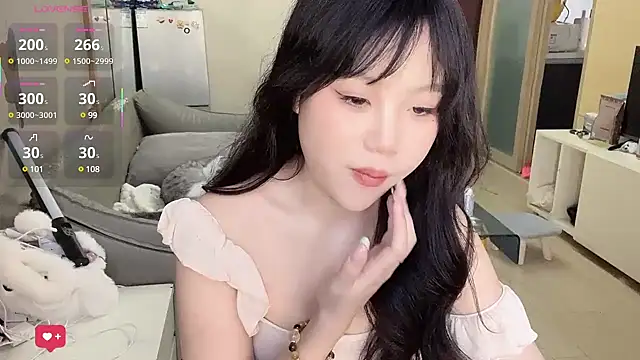 Yik-11 online show from March 2025 12:15:02 AM